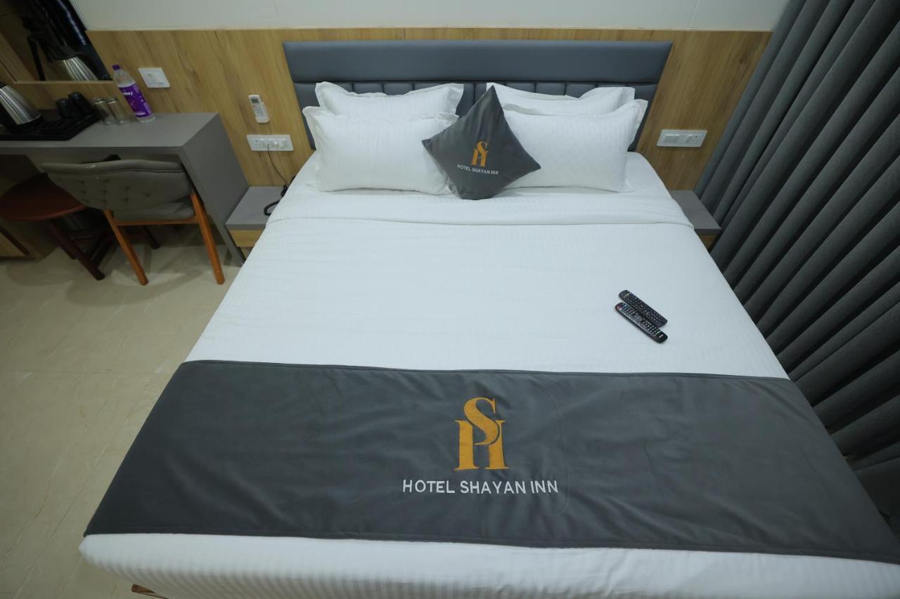Hotel Shayan Inn ラージコート エクステリア 写真