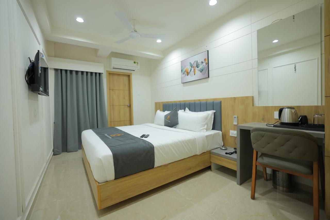 Hotel Shayan Inn ラージコート エクステリア 写真
