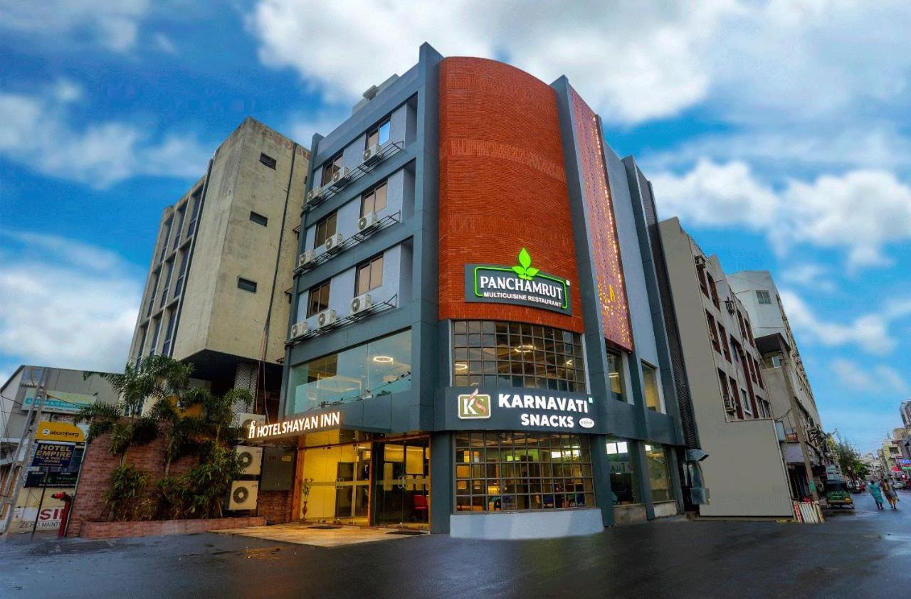 Hotel Shayan Inn ラージコート エクステリア 写真