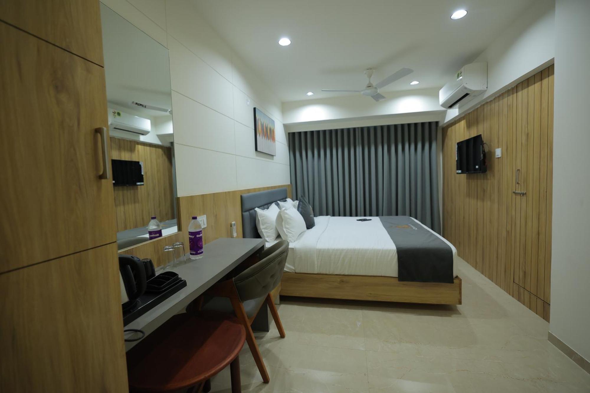 Hotel Shayan Inn ラージコート エクステリア 写真