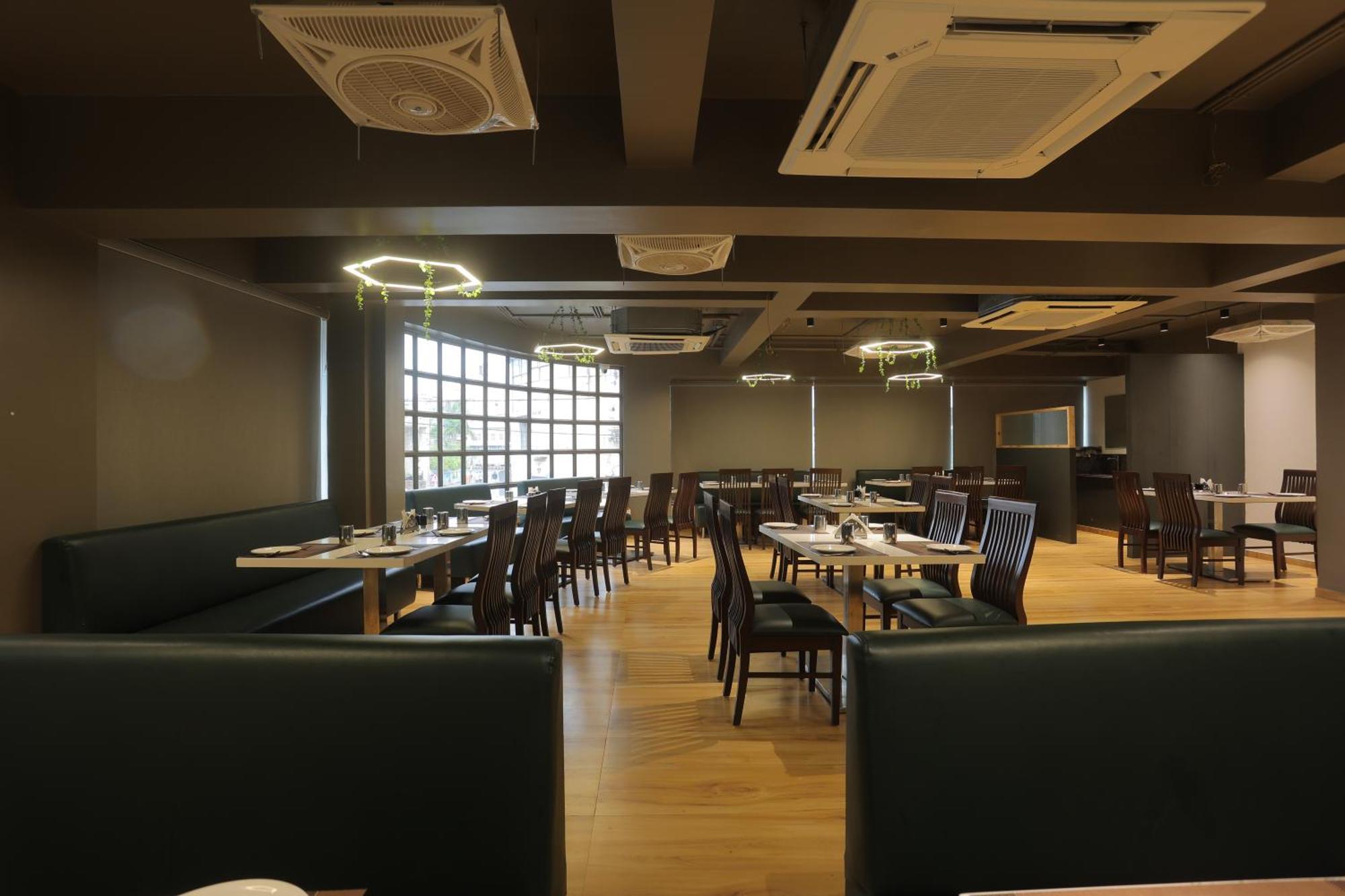 Hotel Shayan Inn ラージコート エクステリア 写真
